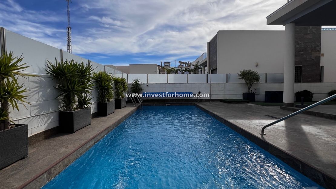 Försäljning - Villa - Orihuela Costa - Costa Blanca
