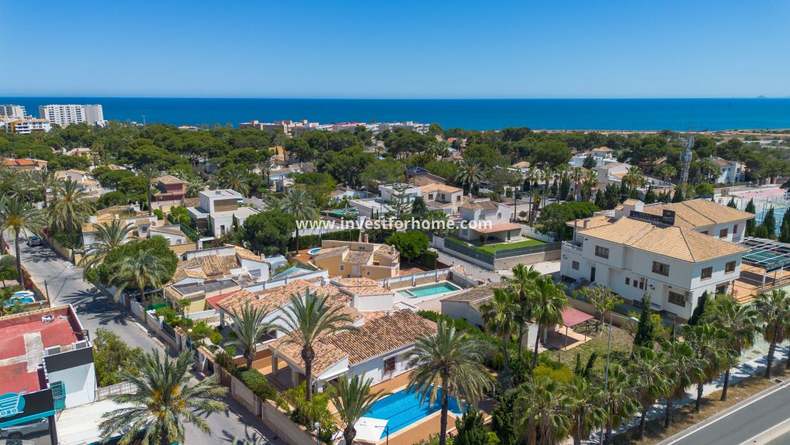 Försäljning - Villa - Orihuela Costa - Costa Blanca