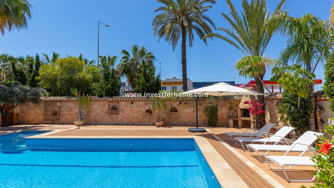 Försäljning - Villa - Orihuela Costa - Costa Blanca