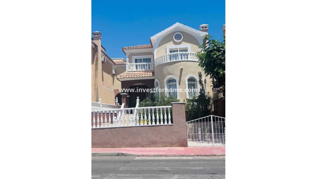 Försäljning - Villa - Orihuela Costa - Costa Blanca