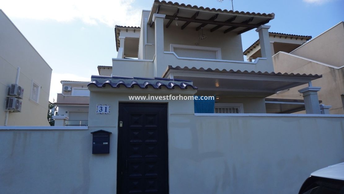 Försäljning - Villa - Orihuela Costa - Costa Blanca