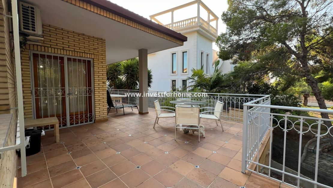 Försäljning - Villa - Orihuela Costa - Dehesa De Campoamor