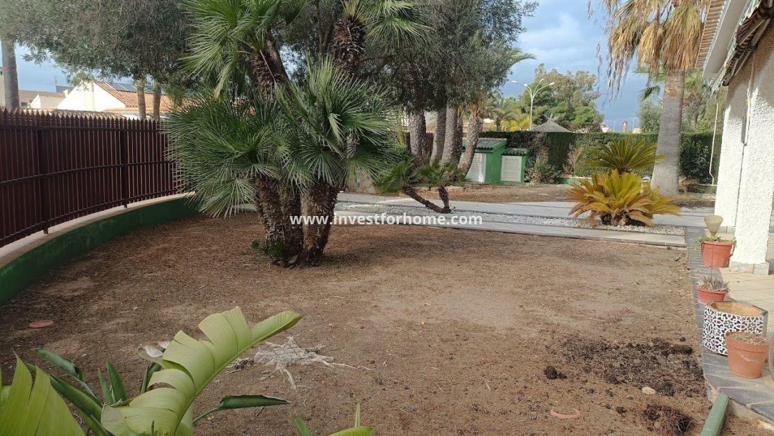 Försäljning - Villa - Orihuela Costa - Dehesa De Campoamor