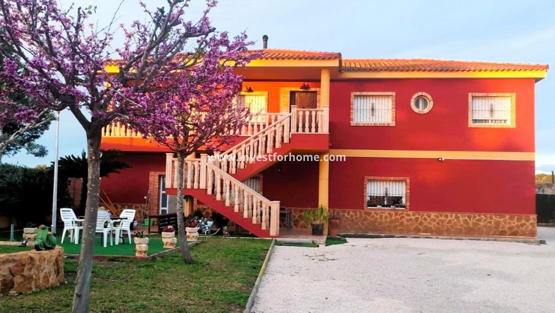 Försäljning - Villa - Orihuela Costa - Desamparados-hurchillo-torremendo