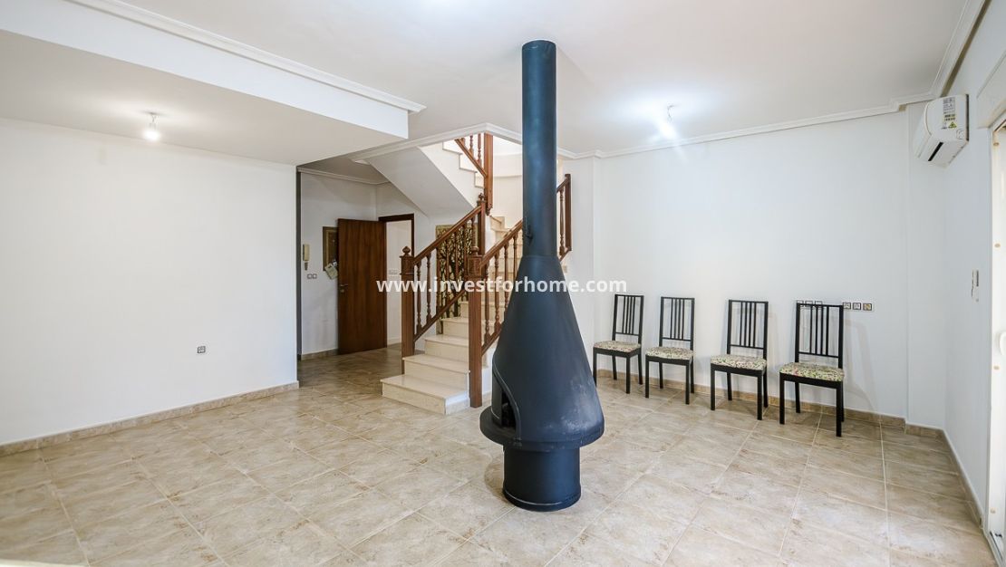 Försäljning - Villa - Orihuela Costa - Inland