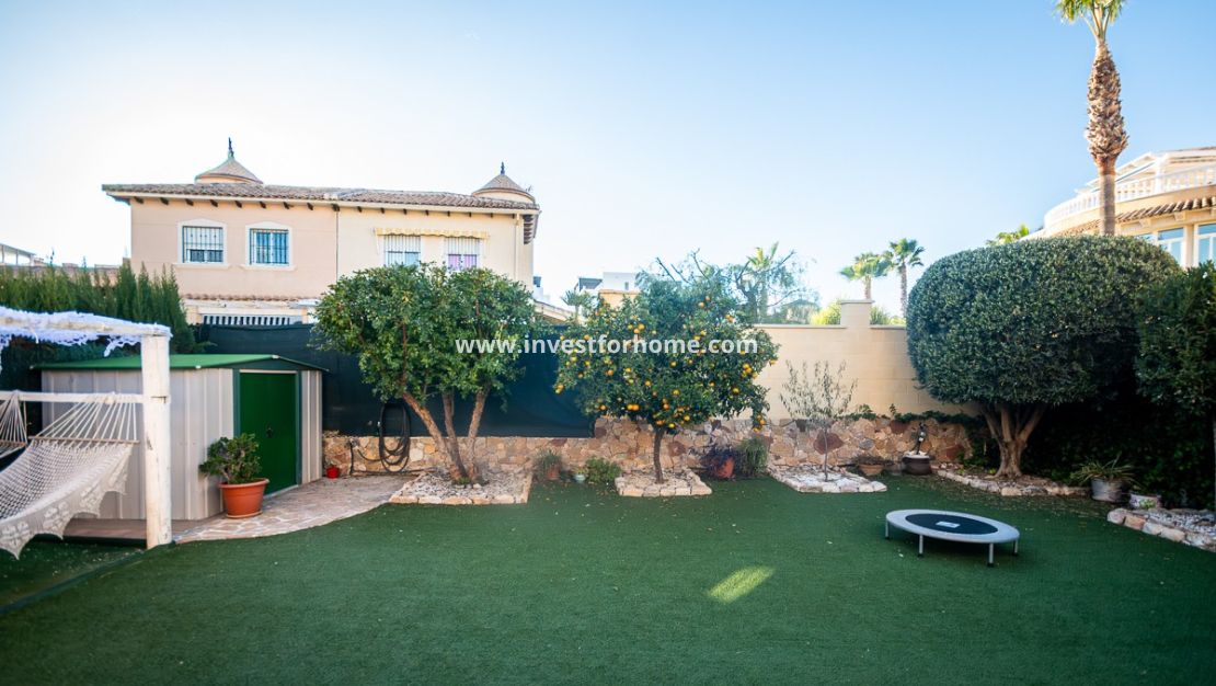 Försäljning - Villa - Orihuela Costa - Inland