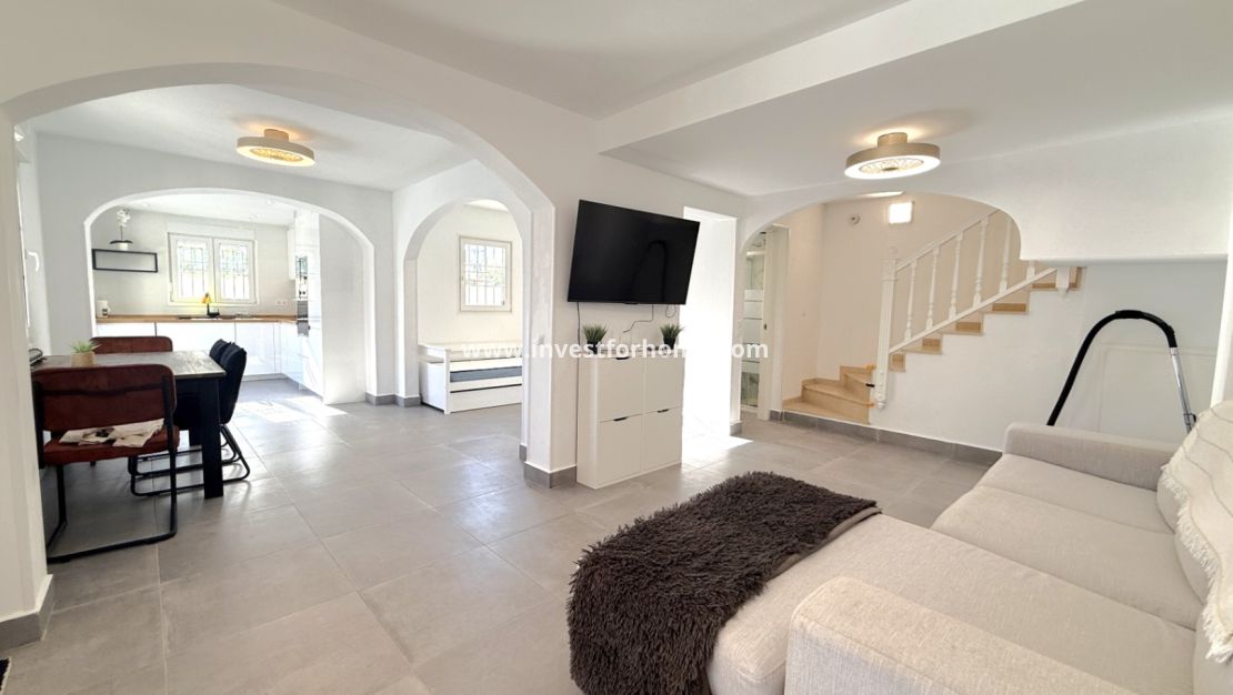 Försäljning - Villa - Orihuela Costa - Inland