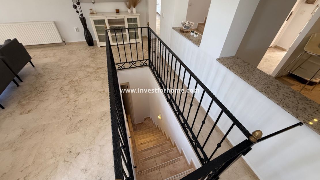 Försäljning - Villa - Orihuela Costa - Inland