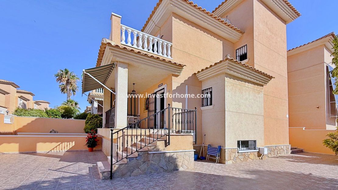 Försäljning - Villa - Orihuela Costa - Inland