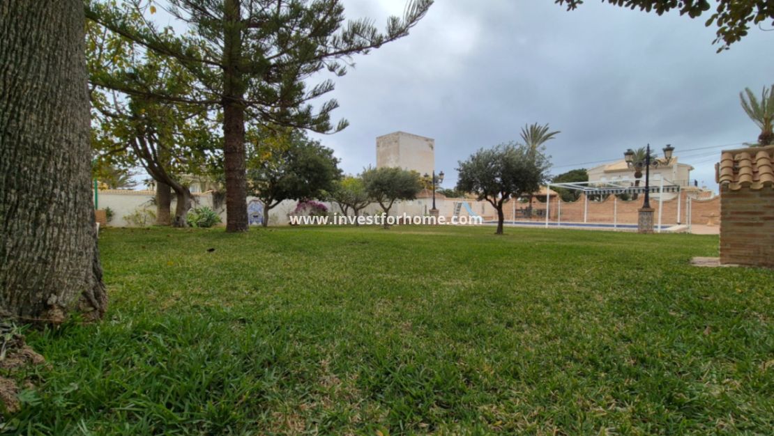 Försäljning - Villa - Orihuela Costa - Inland