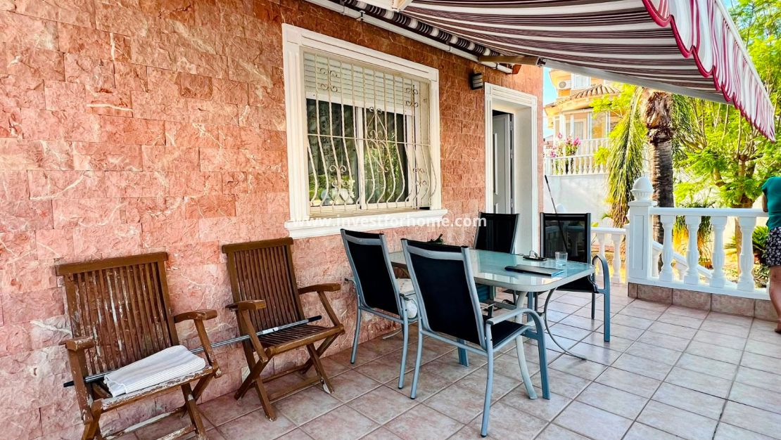 Försäljning - Villa - Orihuela Costa - Inland