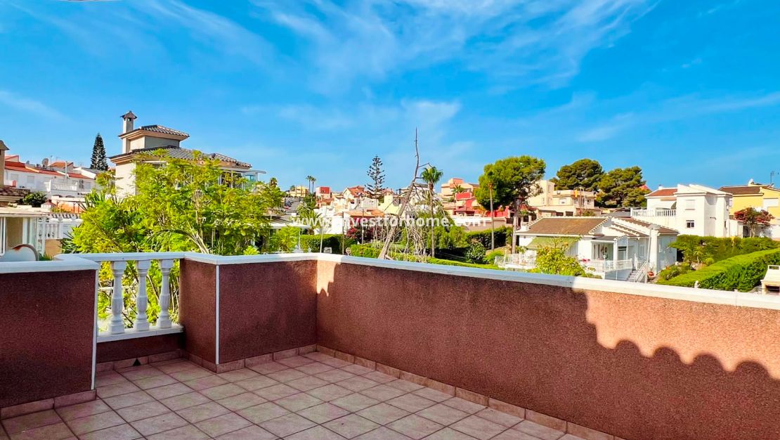 Försäljning - Villa - Orihuela Costa - Inland