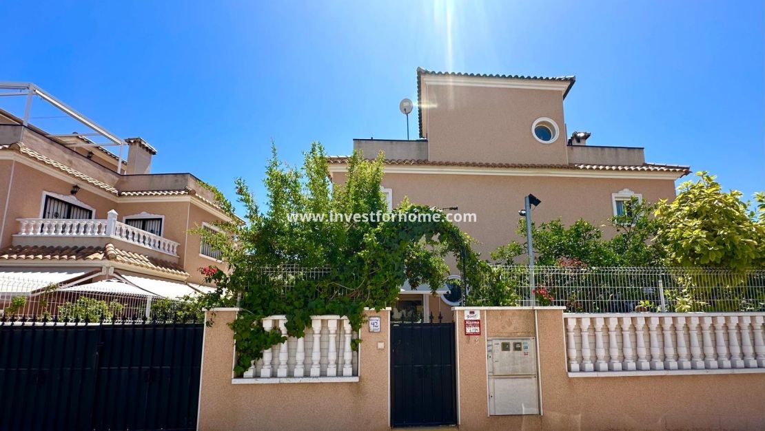 Försäljning - Villa - Orihuela Costa - La Regia