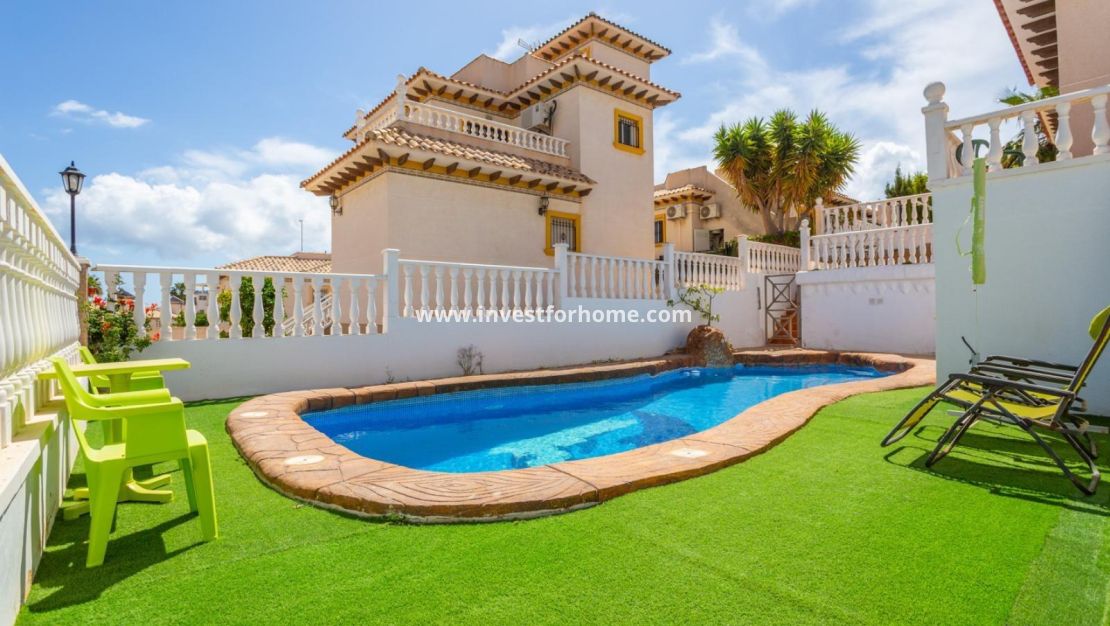 Försäljning - Villa - Orihuela Costa - La Zenia