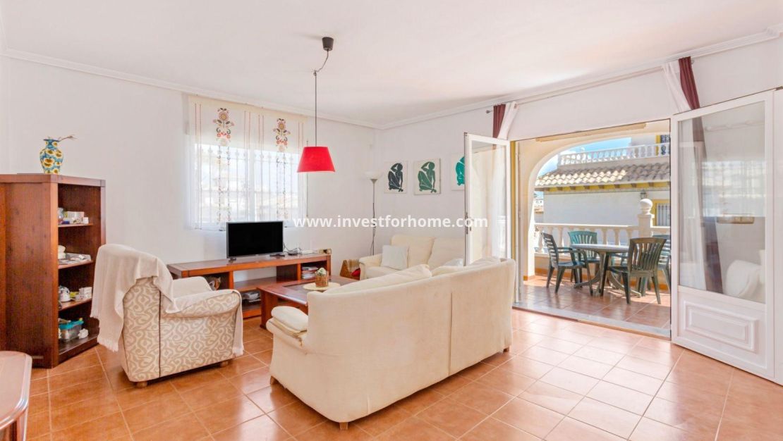 Försäljning - Villa - Orihuela Costa - La Zenia