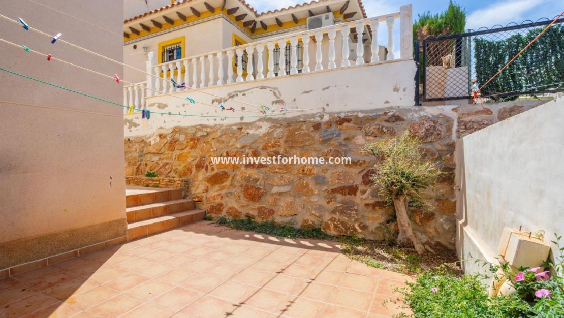 Försäljning - Villa - Orihuela Costa - La Zenia