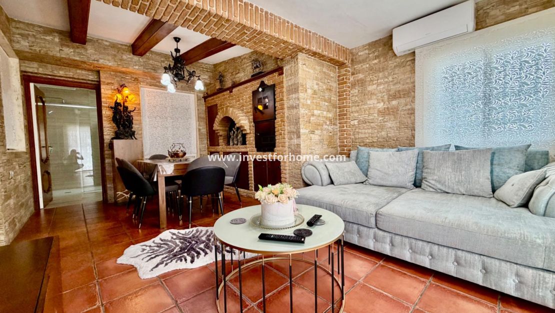 Försäljning - Villa - Orihuela Costa - La Zenia