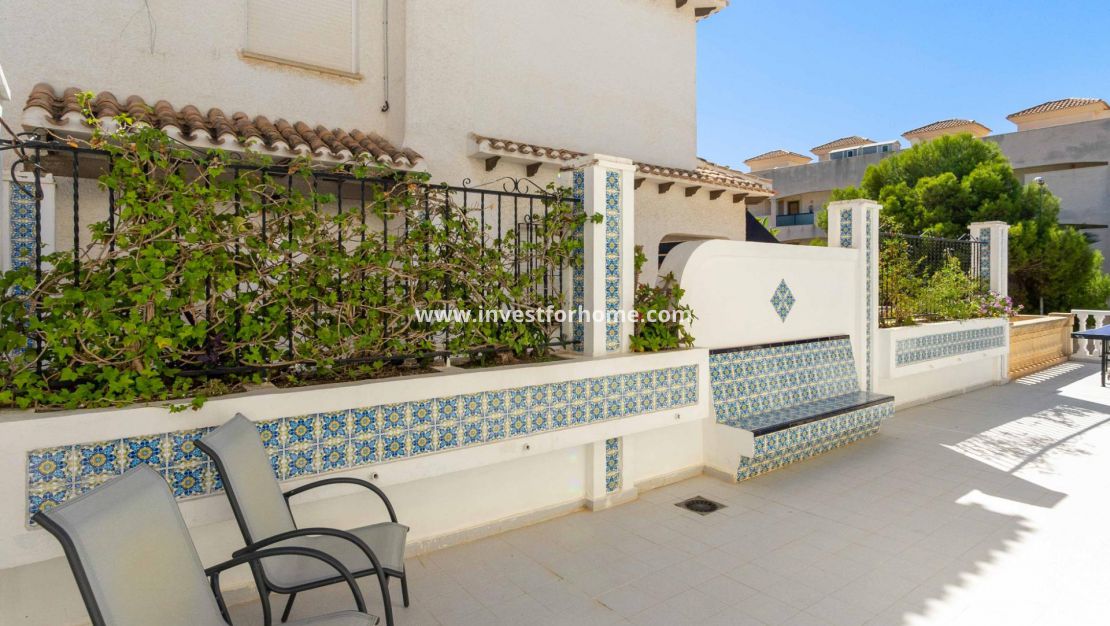 Försäljning - Villa - Orihuela Costa - La Zenia