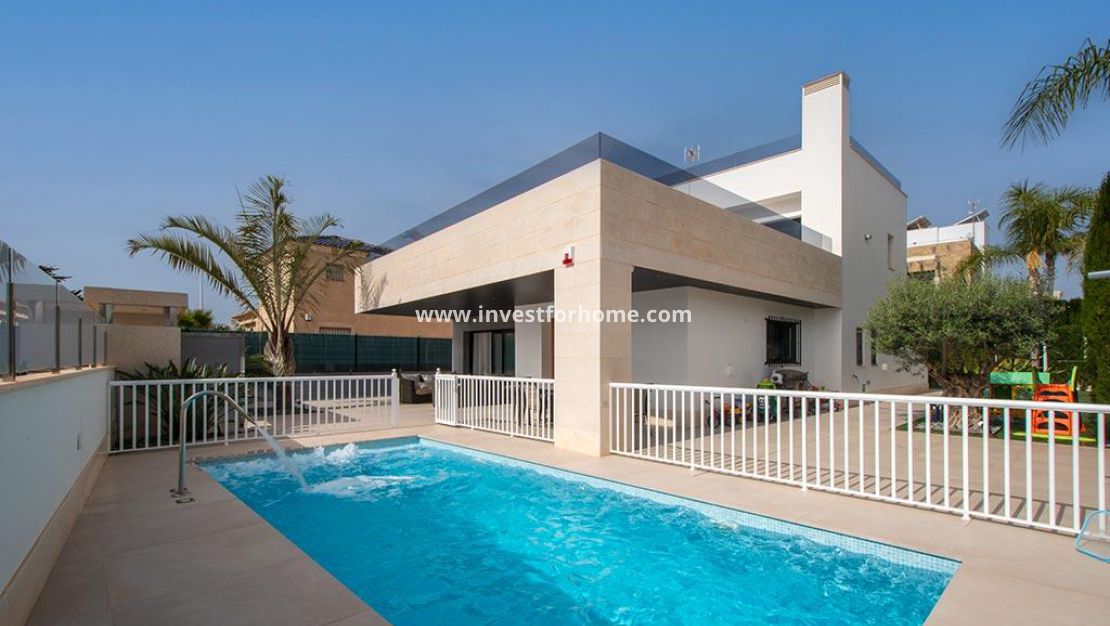 Försäljning - Villa - Orihuela Costa - La Zenia