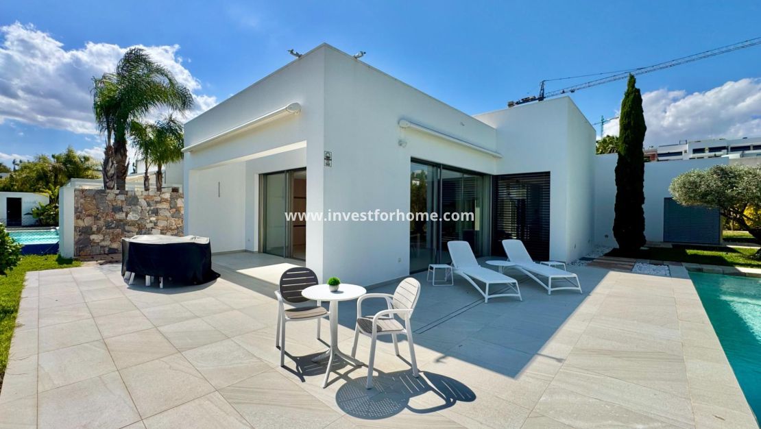 Försäljning - Villa - Orihuela Costa - Las Colinas Golf