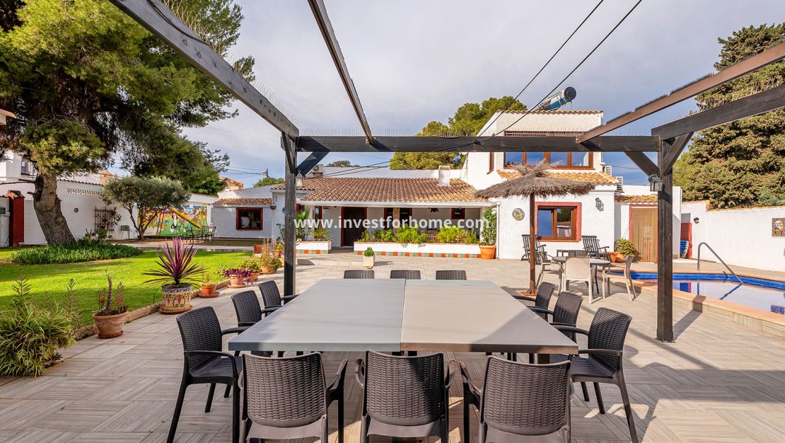 Försäljning - Villa - Orihuela Costa - Lomas De Cabo Roig