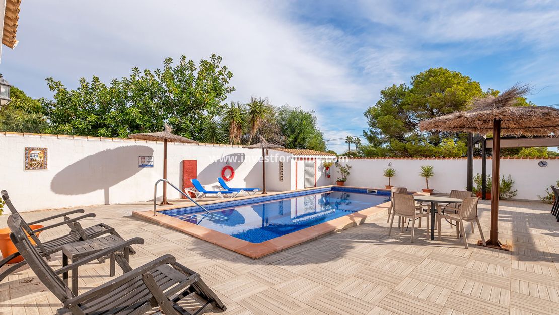 Försäljning - Villa - Orihuela Costa - Lomas De Cabo Roig