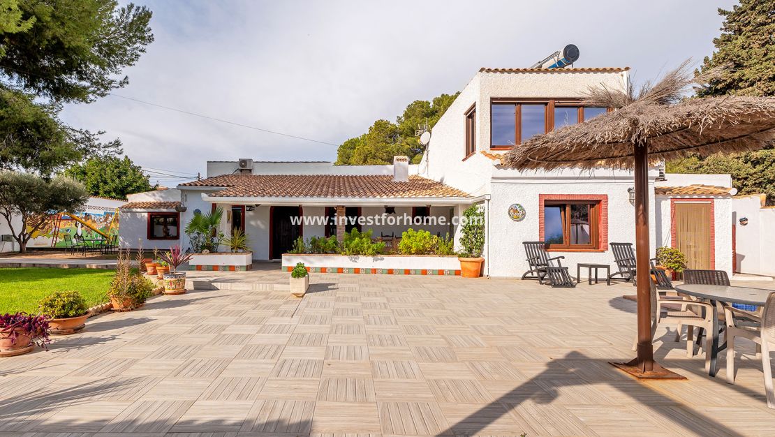 Försäljning - Villa - Orihuela Costa - Lomas De Cabo Roig