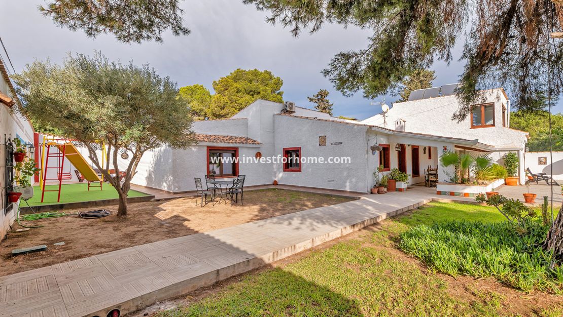 Försäljning - Villa - Orihuela Costa - Lomas De Cabo Roig