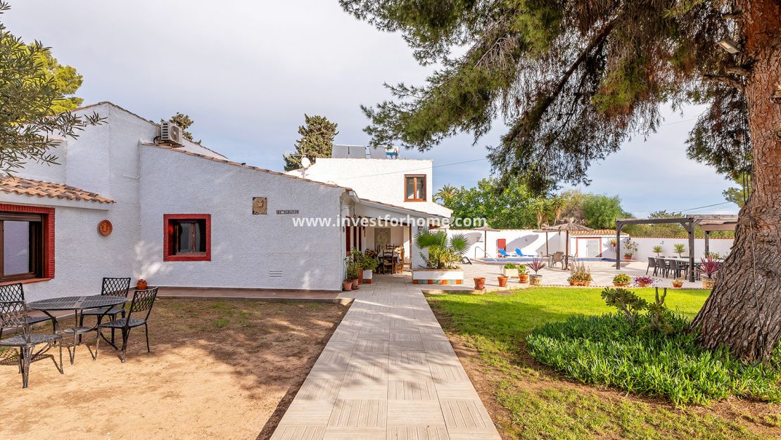 Försäljning - Villa - Orihuela Costa - Lomas De Cabo Roig