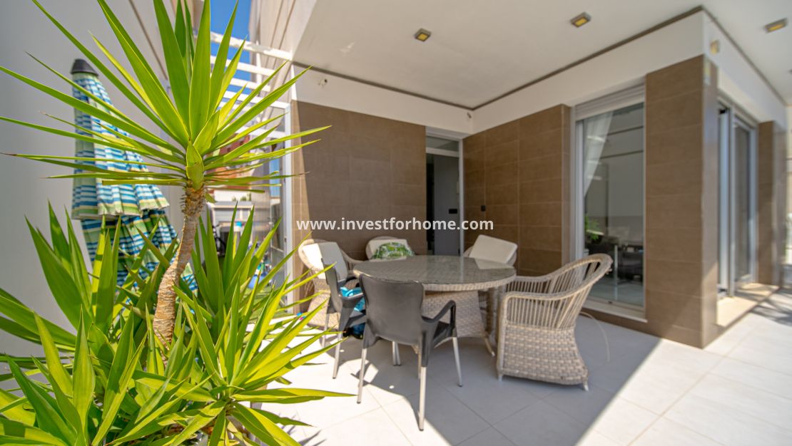 Försäljning - Villa - Orihuela Costa - Lomas De Cabo Roig