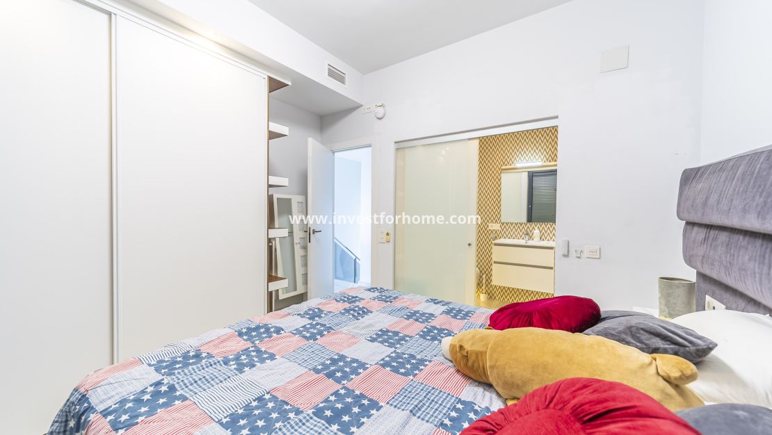 Försäljning - Villa - Orihuela Costa - Lomas De Cabo Roig