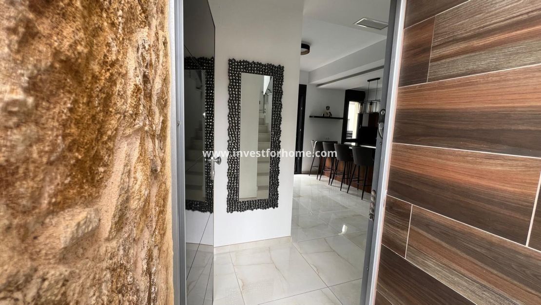 Försäljning - Villa - Orihuela Costa - Lomas De Cabo Roig