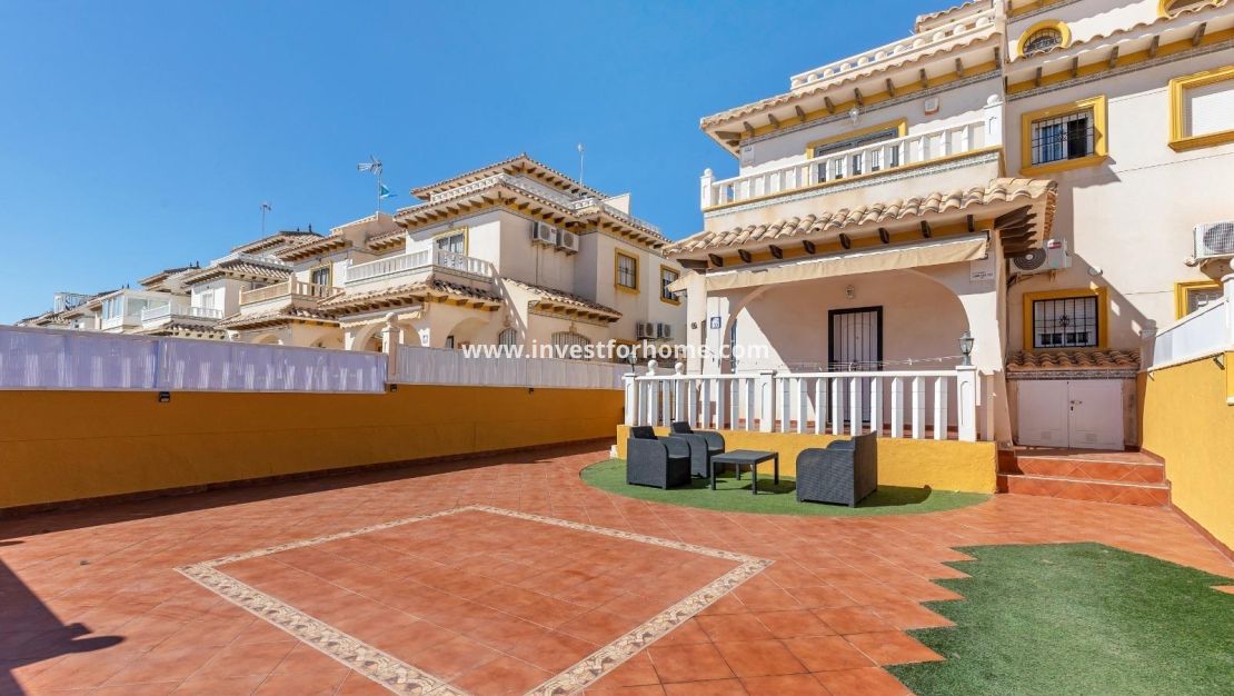 Försäljning - Villa - Orihuela Costa - Lomas de Cabo Roig