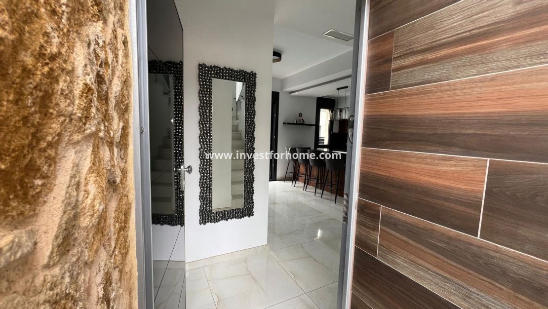 Försäljning - Villa - Orihuela Costa - Lomas De Cabo Roig