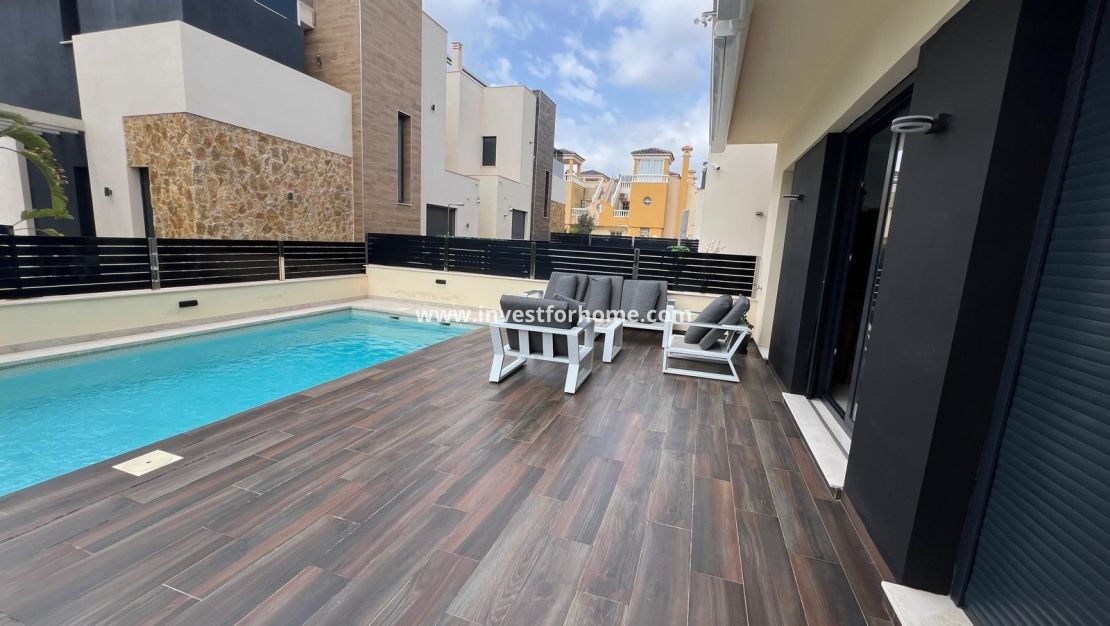 Försäljning - Villa - Orihuela Costa - Lomas De Cabo Roig