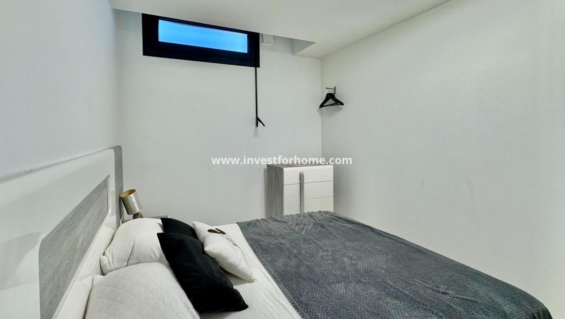 Försäljning - Villa - Orihuela Costa - Lomas De Cabo Roig