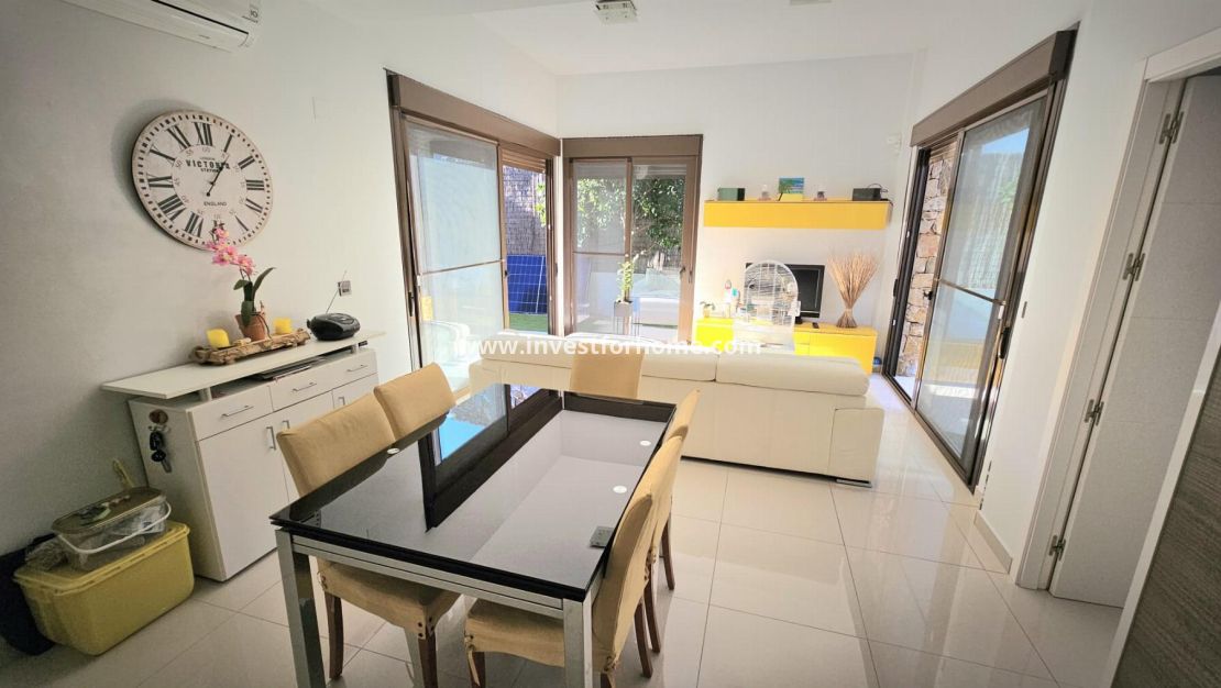 Försäljning - Villa - Orihuela Costa - Lomas De Cabo Roig