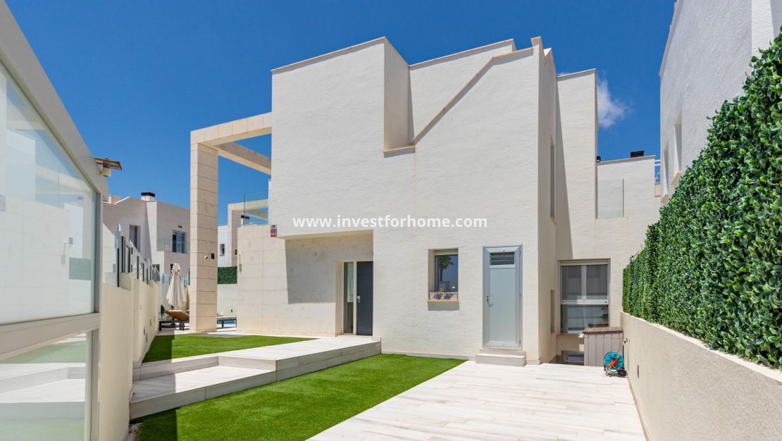 Försäljning - Villa - Orihuela Costa - Lomas De Cabo Roig