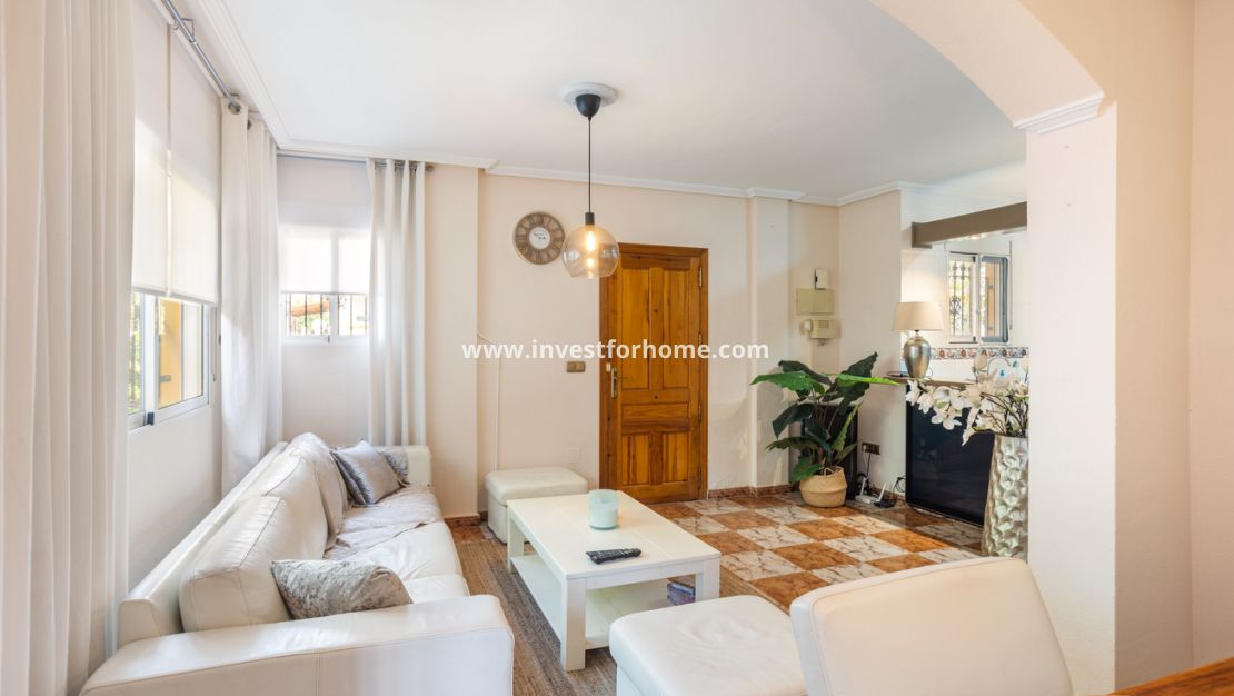 Försäljning - Villa - Orihuela Costa - Lomas de Caboroig
