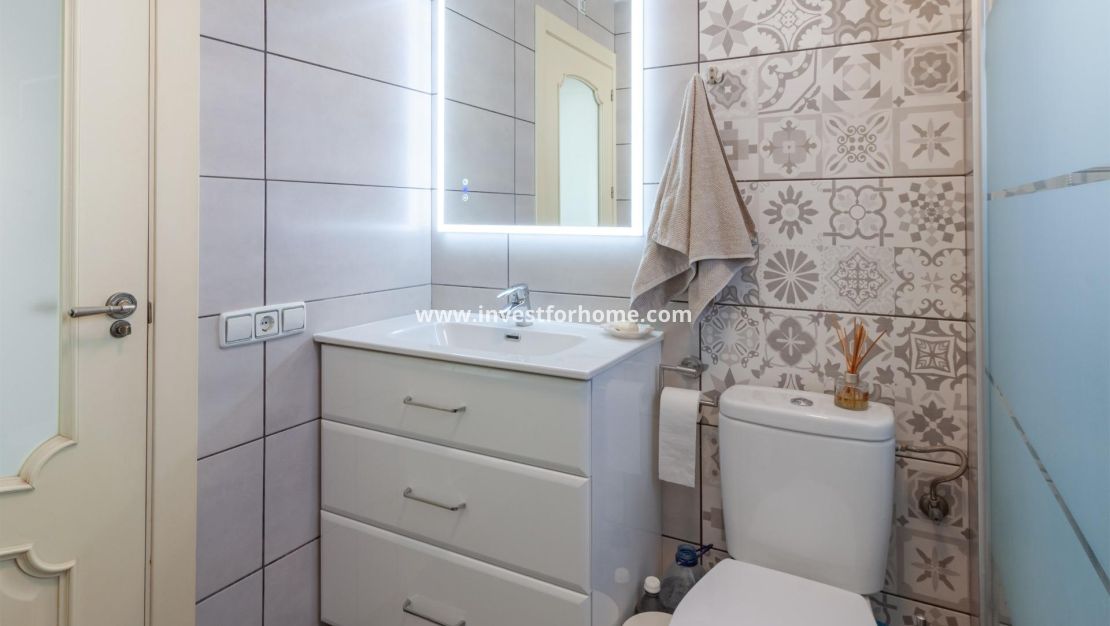 Försäljning - Villa - Orihuela Costa - Los Almendros-la Florida