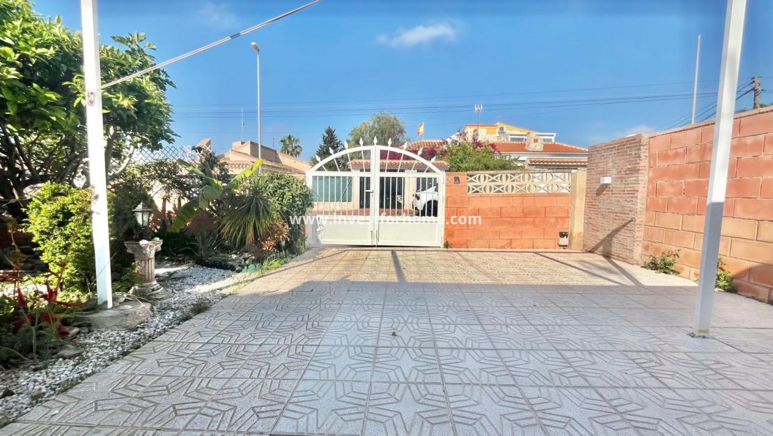 Försäljning - Villa - Orihuela Costa - Los Almendros-la Florida