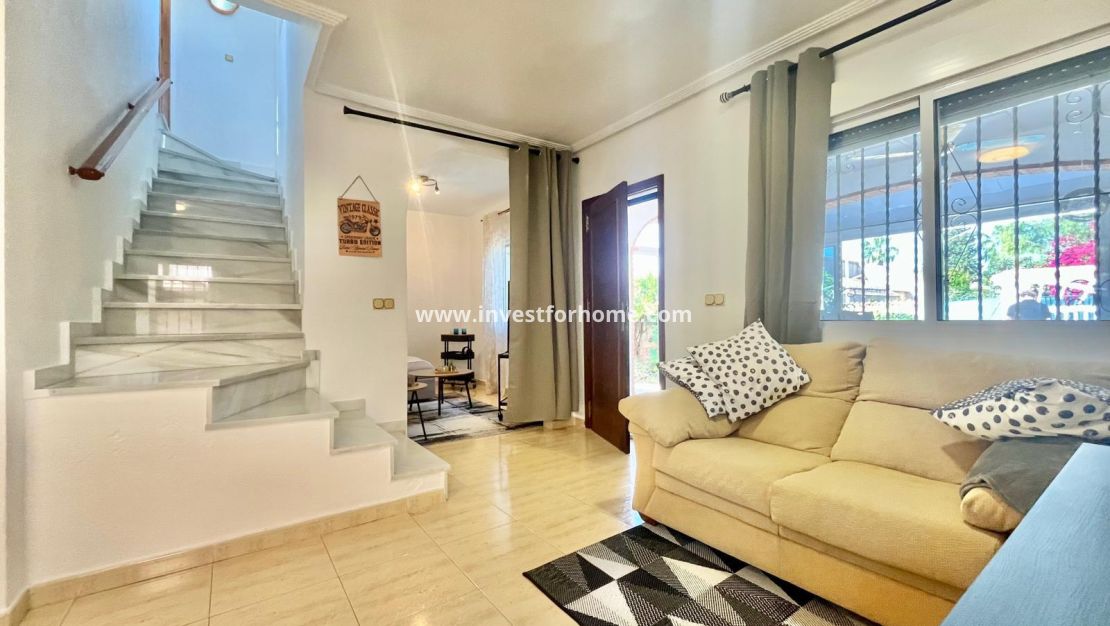 Försäljning - Villa - Orihuela Costa - Los Almendros-la Florida