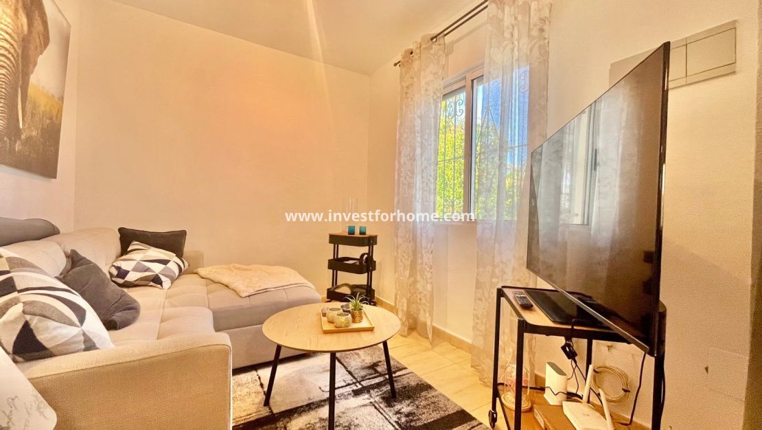 Försäljning - Villa - Orihuela Costa - Los Almendros-la Florida