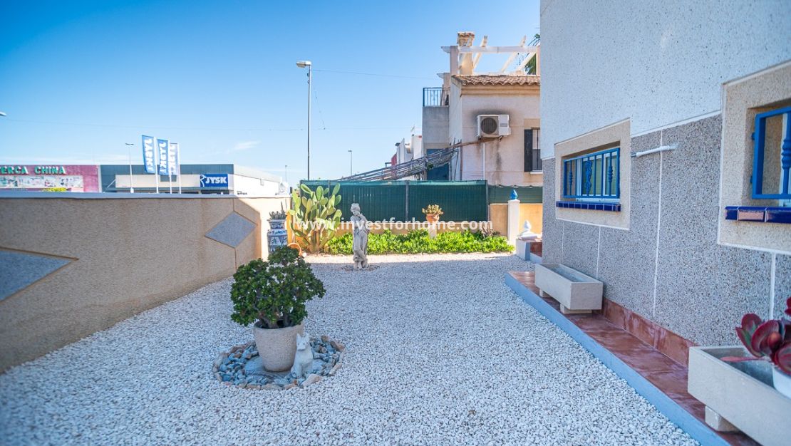 Försäljning - Villa - Orihuela Costa - Los Altos