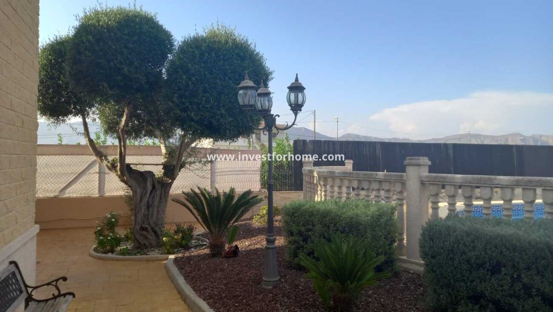 Försäljning - Villa - Orihuela Costa - LOS DESEMPARADOS