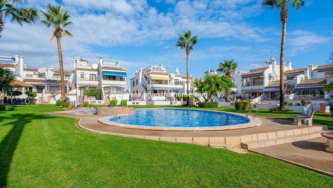 Försäljning - Villa - Orihuela Costa - Los Dolses