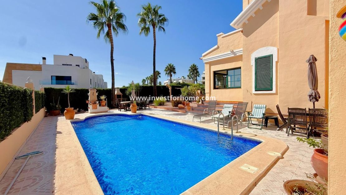 Försäljning - Villa - Orihuela Costa - Los Dolses