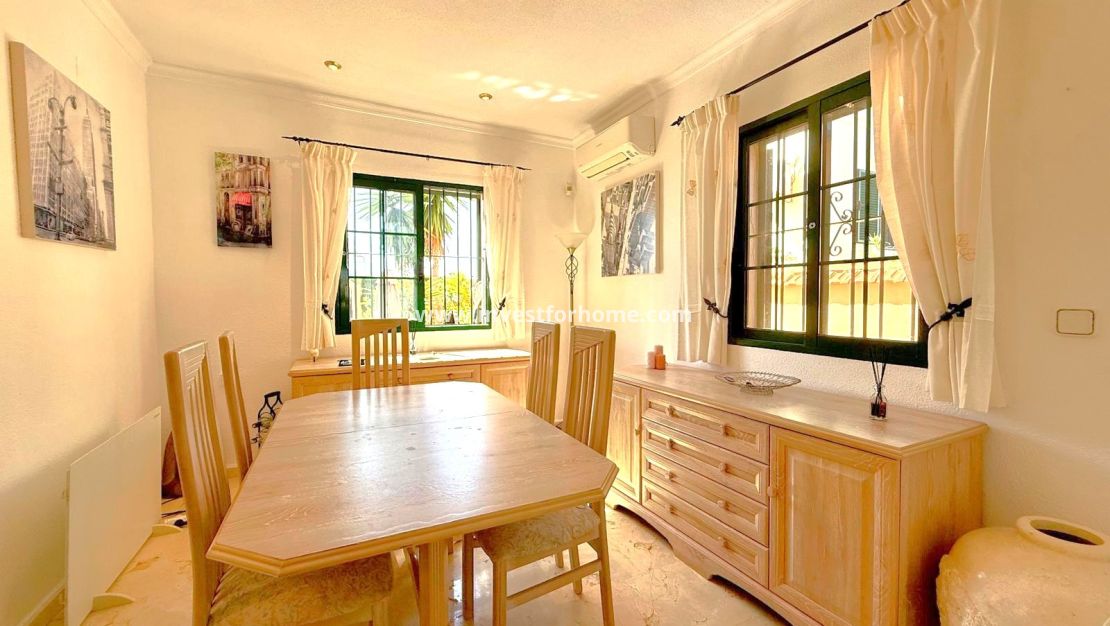 Försäljning - Villa - Orihuela Costa - Los Dolses