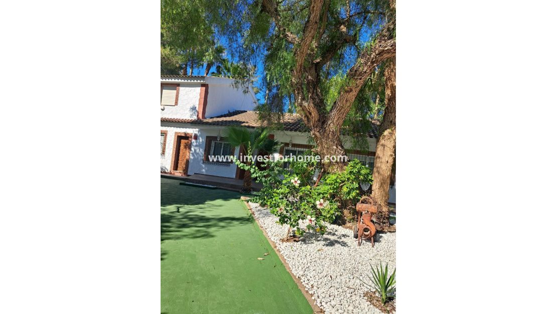 Försäljning - Villa - Orihuela Costa - Los Huertos