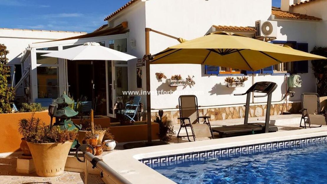 Försäljning - Villa - Orihuela Costa - Playa Flamenca